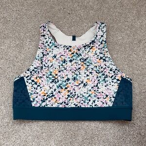 Brooks Drive 3 Pocket Multicolor Sports Bra, size 34 C/D